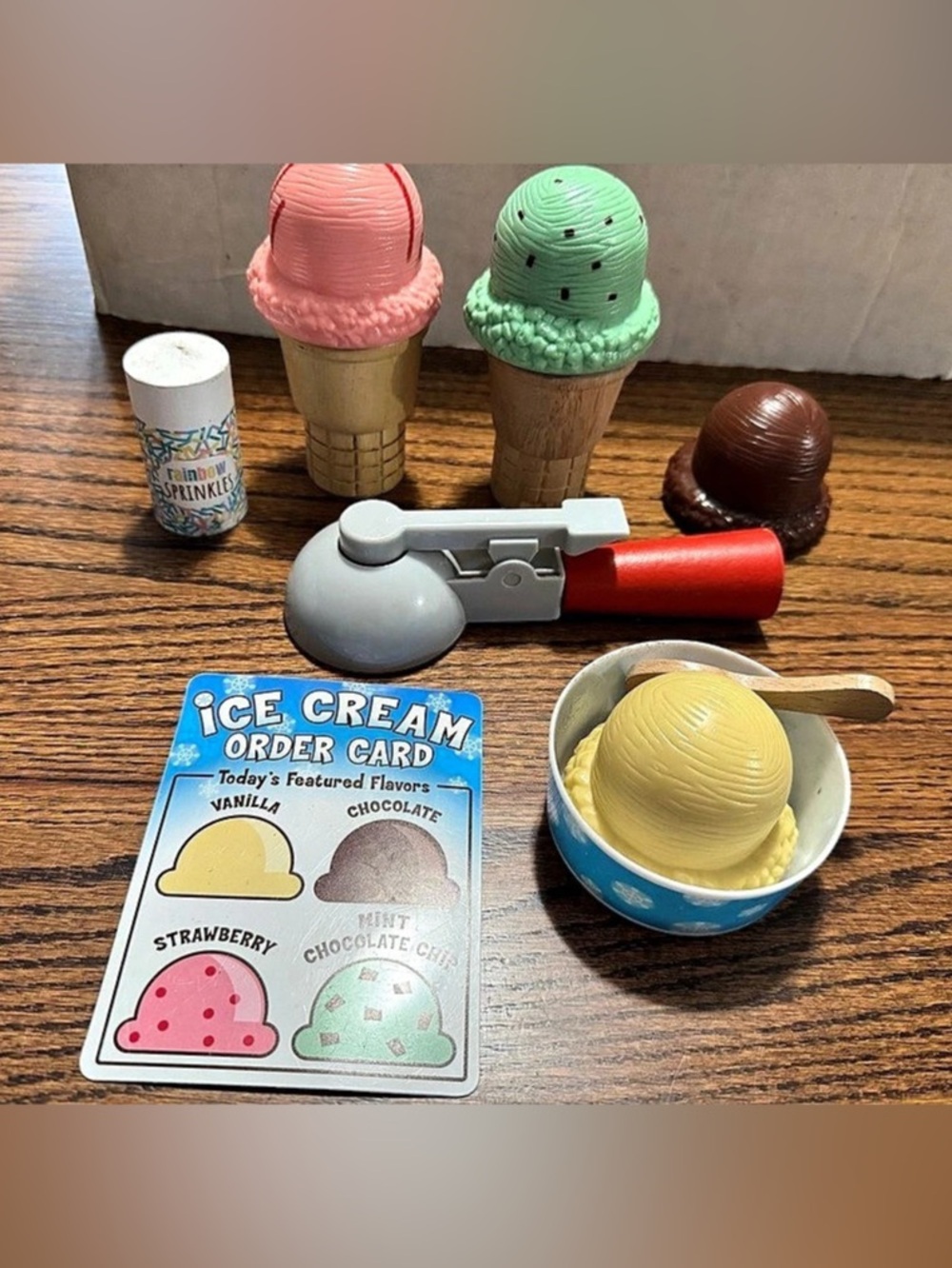 Melissa & Doug Scoop & Serve Ice Cream Toy Set